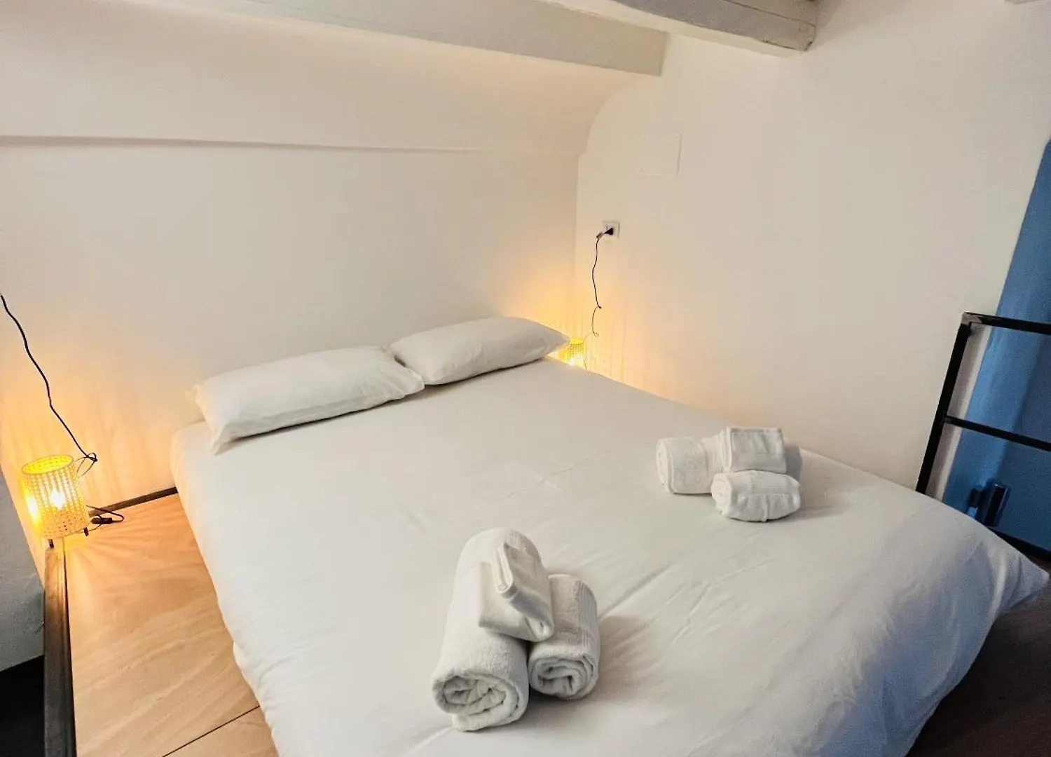 Design Loft Navigli Apartment Milan Italy